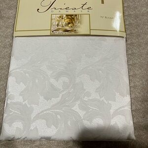 Round Damask White Tablecloth